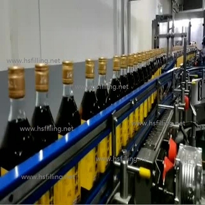 Μηχανή κάλυψης πλήρωσης μπουκαλιών κατανάλωσης οινοπνεύματος βότκας, SS304, CE επικυρωμένο